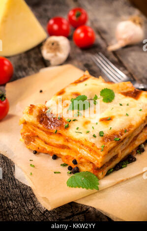 Lasagne traditionnelle italienne avec de la viande de boeuf.focus sélectif sur les lasagnes Banque D'Images