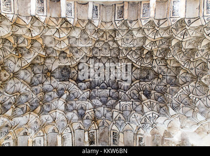 Un magnifique plafond marocain détaillées Banque D'Images
