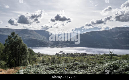 Ben Lomond et Loch Lomond Banque D'Images