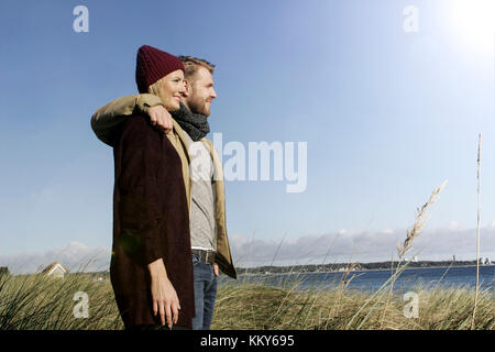 En couple, en mer Baltique, les dunes, le temps libre, sur la mer, Banque D'Images