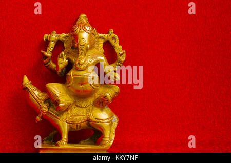 Metal idol de Seigneur Ganesha, également connu sous le nom de Ganapati ou Vinayaka, son image se retrouve dans toute l'Inde, Sri Lanka, Thaïlande et du Népal, est l'un des meilleurs Banque D'Images