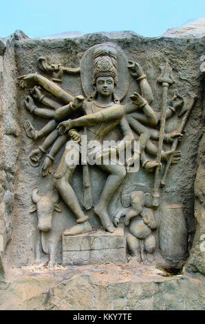 Idole sculpté de Seigneur Shiva, Sant Darshan Museum, Hadashi, Maharashtra, Inde Banque D'Images