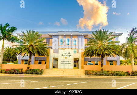 Grand Cayman, îles Caïmans, Nov 2017, Island Heritage House Building, compagnie d'assurance dans les Caraïbes Banque D'Images