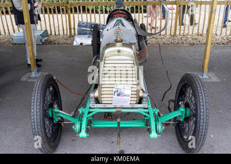 Aston Martin lame de rasoir 1500cc 1923, de Havilland en aluminium, Goodwood Revival, Historic motor racing Banque D'Images