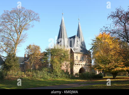 Cellebroederspoort porte de la ville médiévale de l'ancienne ville hanséatique de Kampen, Pays-Bas Banque D'Images