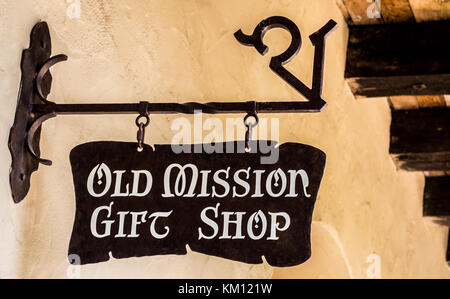Fer forgé vintage cadeaux Inscrivez-vous à une mission en Californie Banque D'Images