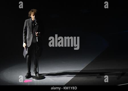 Rome, Italie. 09Th dec 2017. Le chanteur italien et song-writer Gianna Nannini effectue pendant un concert live de l'amore gigante tour au palalottomatica de Rome. crédit : Michele longo/pacific press/Alamy live news Banque D'Images