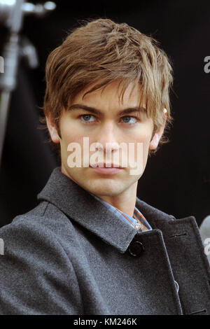 NEW YORK - 14 OCTOBRE : Chace Crawford et Blake Lively sont vus sur place pour le tournage de ''Gossip Girl'' le 14 octobre 2009 à New York. Les gens : Chace Crawford, Blake Lively Banque D'Images