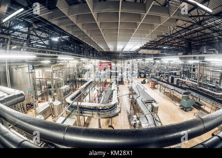 Pilsen (plzen), la République tchèque - 22 mai 2017 : intérieur de l'usine d'embouteillage de la bière Pilsner Urquell. Banque D'Images