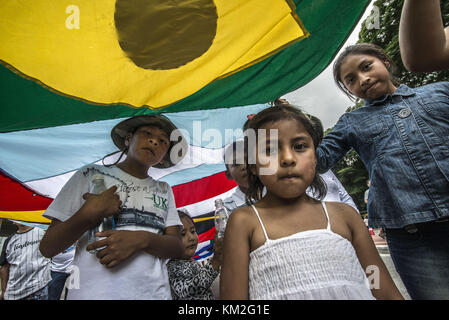 11 mars des immigrés : des manifestants participent à la marche des immigrés sur l'Avenida Paulista cet après-midi (3) à SÃ£o Paulo. Ils marchent en faveur de la visibilité des immigrants en tant que sujets de droits, soulignant leur importance socio-économique, culturelle et historique dans le développement de la société brésilienne. La marche s’inscrit dans le cadre de la mobilisation mondiale des immigrés instituée par l’ONU le 18/12/1990. Crédit : cris Faga/ZUMA Wire/Alamy Live News Banque D'Images