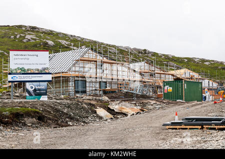 On construit des maisons abordables pour les logements des Hébrides au partenariat pairc niseaboist horgabost, sur la côte ouest de l'Harris dans les Hébrides extérieures. Banque D'Images