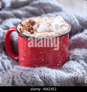 Chocolat chaud avec marsmallow bonbons Banque D'Images