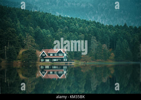 Abant lake house en vert nature.bolu, Turquie Banque D'Images