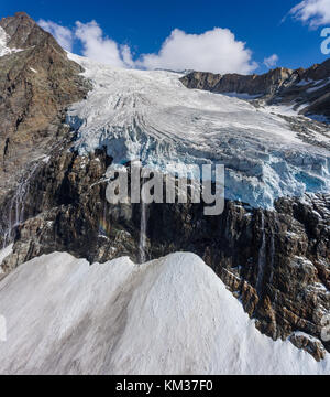 L'avant du glacier en haute montagne - vue aérienne Banque D'Images