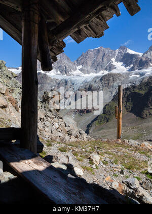 Groupe Bernina à Valmalenco, trekking et tourisme à Valtellina Banque D'Images