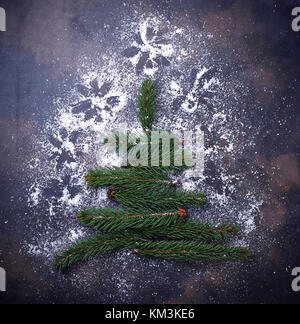Arbre de Noël à partir d'une des branches de sapin Banque D'Images
