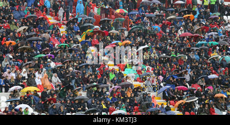 Vicenza, Italie - 13 octobre 2015 : Championnat de l'UEFA des moins de 21 tour de qualification, match de football entre l'Italie et de la république d'irlande. Les spectateurs en th Banque D'Images