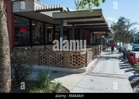 Firehouse Subs situé sur le boulevard. DeLand, Florida USA Banque D'Images