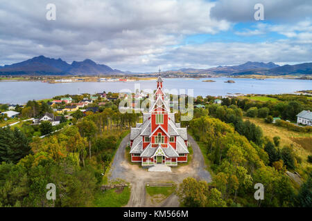 Buksnes église du village de gravdal sur les îles Lofoten Banque D'Images