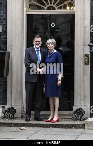 Londres, Royaume-Uni. Le 05 mai 2017. Premier ministre Theresa peut accueille le premier ministre Espagnol Mariano Rajoy pour des entretiens bilatéraux à Downing Street, Londres. Crédit : claire doherty/Alamy Live News Banque D'Images