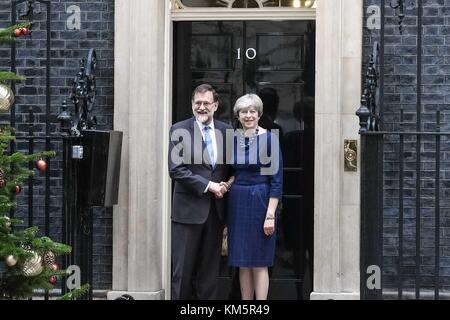 Londres, Royaume-Uni. Le 05 mai 2017. Premier ministre Theresa peut accueille le premier ministre Espagnol Mariano Rajoy pour des entretiens bilatéraux à Downing Street, Londres. Crédit : claire doherty/Alamy Live News Banque D'Images