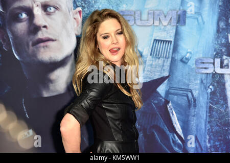 Berlin, Allemagne. 08Th dec 2017. zoe grisedale assiste à l''s.u.m. 1' première mondiale au cinestar sony center le 4 décembre 2017 à Berlin, Allemagne. crédit : geisler-fotopress/Alamy live news Banque D'Images