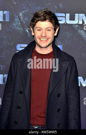 Berlin, Allemagne. 08Th dec 2017. iwan rj management assiste à l''s.u.m. 1' première mondiale au cinestar sony center le 4 décembre 2017 à Berlin, Allemagne. crédit : geisler-fotopress/Alamy live news Banque D'Images