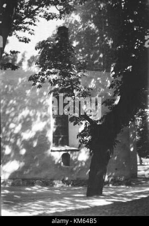 L'église Sankt Nicolai à Örebro, en Suède, est une église médiévale située sur le point culminant de la moraine terminale de la ville, adjacente à la place Stortorget, servant d'église paroissiale pour la paroisse de Örebro Nikolai. Banque D'Images