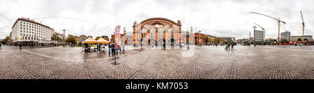 360 degrés Skyline de la place de la gare de Brême Banque D'Images