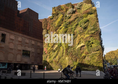 Caixa Forum Madrid et Madrid comme destination de vacances Banque D'Images