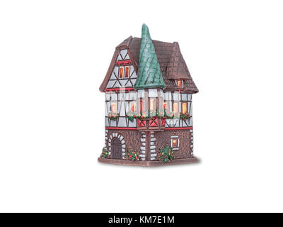 Fée de noël bougie argile house isolated on white Banque D'Images