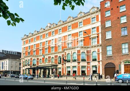 Dublin City. L'hôtel Shelbourne d'époque géorgienne est équipé de Stephen's Green. Irlande Banque D'Images