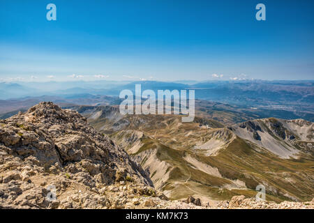 L'Italie, les Abruzzes, le Gran Sasso et Monti della Laga National Park, Panorama du sommet du Corno Grande peak Banque D'Images