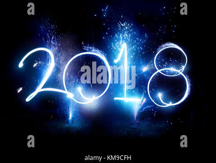 Parti d'artifice 2017 - Bonne année 2017 !célébrations affichage écrit en légèreté et d'artifice. Banque D'Images