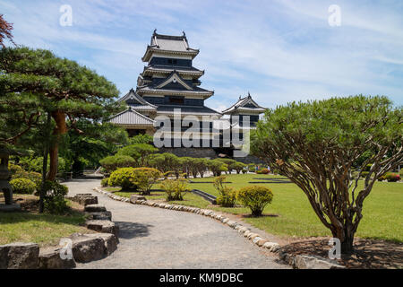 Matsumoto - le Japon, le 6 juin 2017 : Le Château de Matsumoto, également connu sous le nom de "château du corbeau" en raison de son extérieur noir Banque D'Images