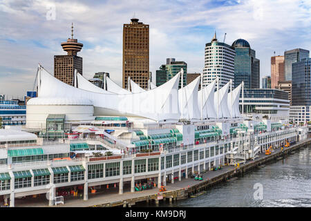 Le terminal de croisière Canada Place et port de Vancouver, Colombie-Britannique, Canada. Banque D'Images