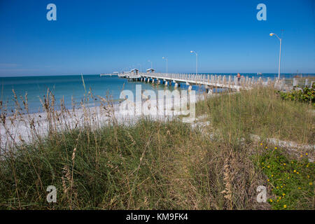 1000 quai de pêche dans le golfe du Mexique à fort de soto park dans le comté de Pinellas, Tierra Verde florida Banque D'Images