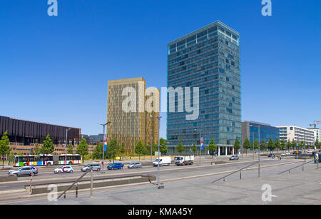 Gratte-ciel et Twin Tower de la Cour européenne, l'Avenue John F. Kennedy, Kirchberg, Luxembourg, Luxembourg, Europe Banque D'Images