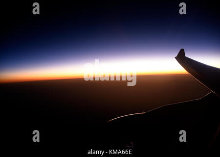 Coucher du soleil à 36 000 pieds de Katmandou à Kuala Lumpur Banque D'Images