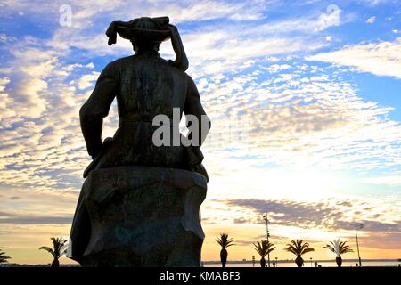 Statue du Prince Henri le Navigateur, de Lagos, dans l'ouest de l'Algarve, Algarve, Portugal, Europe Banque D'Images