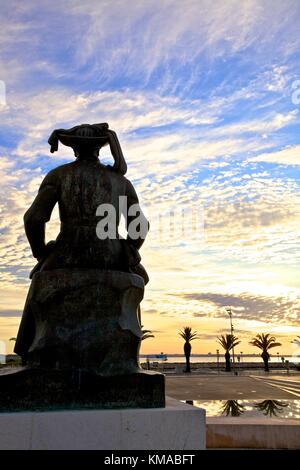 Statue du Prince Henri le Navigateur, de Lagos, dans l'ouest de l'Algarve, Algarve, Portugal, Europe Banque D'Images