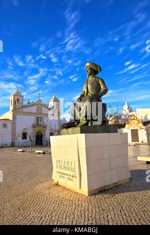 Statue du Prince Henri le Navigateur, de Lagos, dans l'ouest de l'Algarve, Algarve, Portugal, Europe Banque D'Images