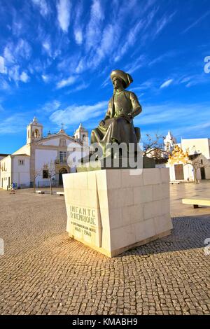 Statue du Prince Henri le Navigateur, de Lagos, dans l'ouest de l'Algarve, Algarve, Portugal, Europe Banque D'Images