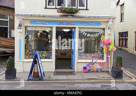 Les chariots de la crème glacée et confiserie, Robin Hood's Bay Banque D'Images