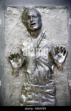 Han Solo congelé dans carbonite lors d'une réunion des fans de Star Wars 2016 Forcecon sur la célébration de la première mondiale de la toute nouvelle polonaise Star Wars - film de franchise Banque D'Images