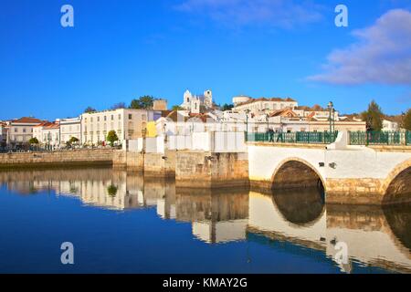 Pont romain, Tavira, Algarve de l'Est, Algarve, Portugal, Europe Banque D'Images