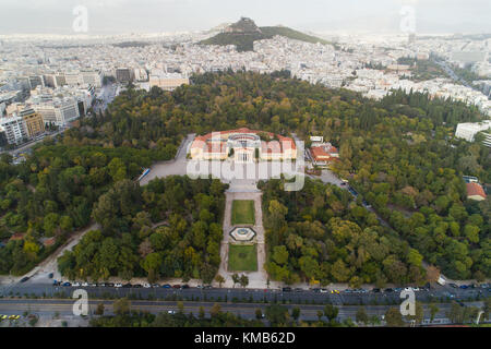 Vue aérienne de Zappeion à Athènes et la partie moderne de la ville Banque D'Images