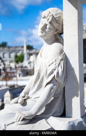 'Sleeping Beauty', Familia Rumbaut, Cementerio la Reina, cimetière historique à Cienfuegos, Cuba Banque D'Images