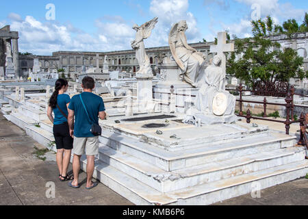 'Sleeping Beauty', Familia Rumbaut, Cementerio la Reina, cimetière historique à Cienfuegos, Cuba Banque D'Images