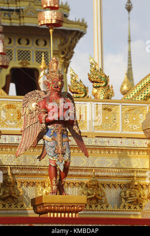 La Thaïlande est tard le roi Bhumibol Adulyadej est un crématorium à Bangkok. Il a été incinéré le 26 octobre 2017. Banque D'Images